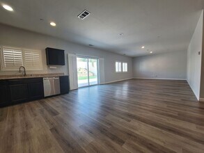 7837 Abigail Rd in Jurupa Valley, CA - Building Photo - Building Photo