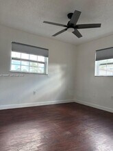2580 NW 89th Ave in Sunrise, FL - Building Photo - Building Photo