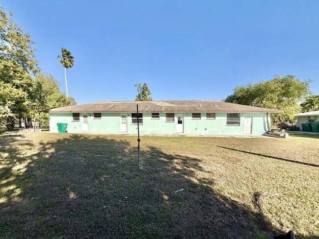 3407 Palm Dr in Punta Gorda, FL - Building Photo - Building Photo