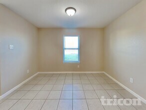 729 Totem Trail Dr in La Marque, TX - Building Photo - Building Photo