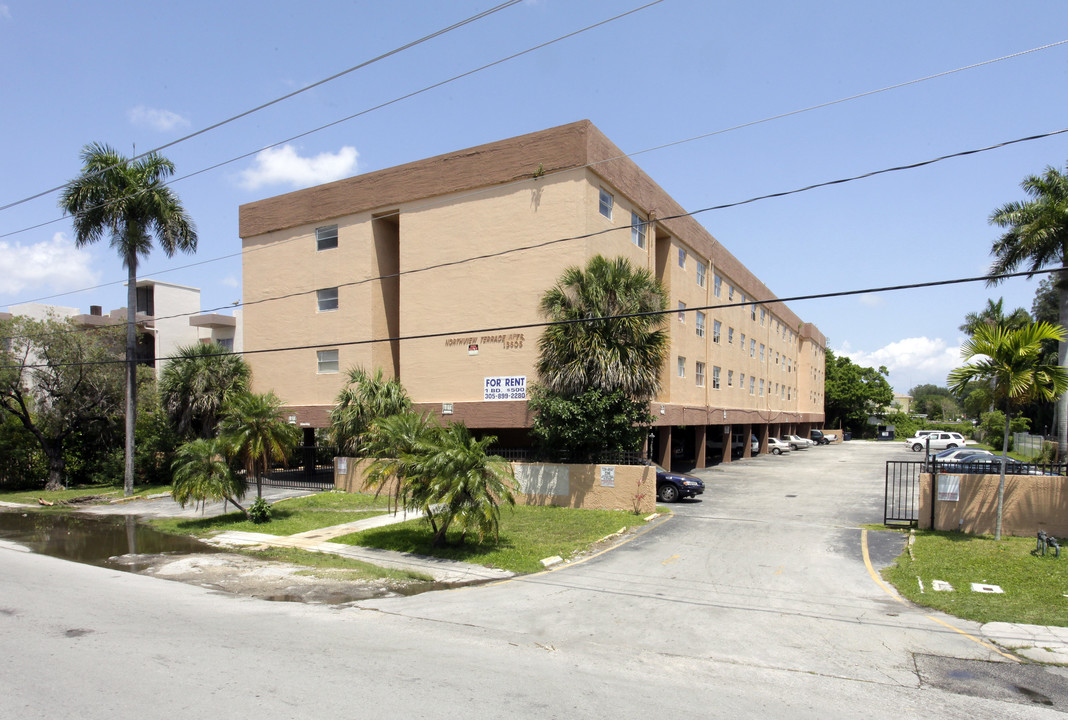 Northview Terrace Apartments in Miami, FL - Foto de edificio
