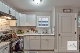 1435 N Poplar Ave in Fresno, CA - Building Photo - Building Photo