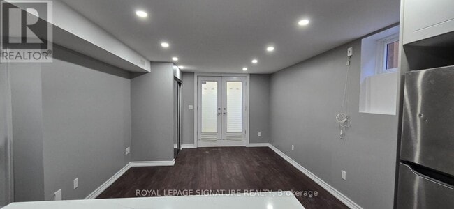 property at 165 Bathgate Dr
