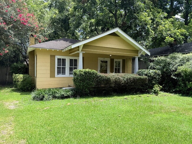 property at 257 S Fulton St