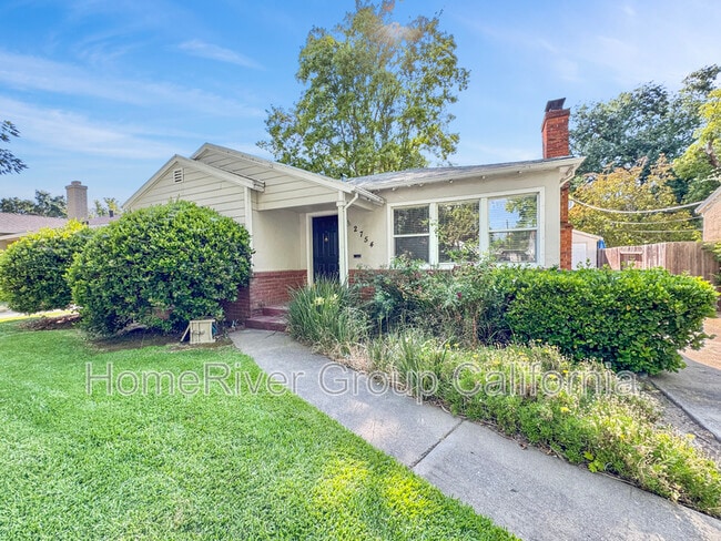 property at 2754 San Luis Ct