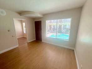 2115 Placentia Ave in Costa Mesa, CA - Building Photo - Building Photo