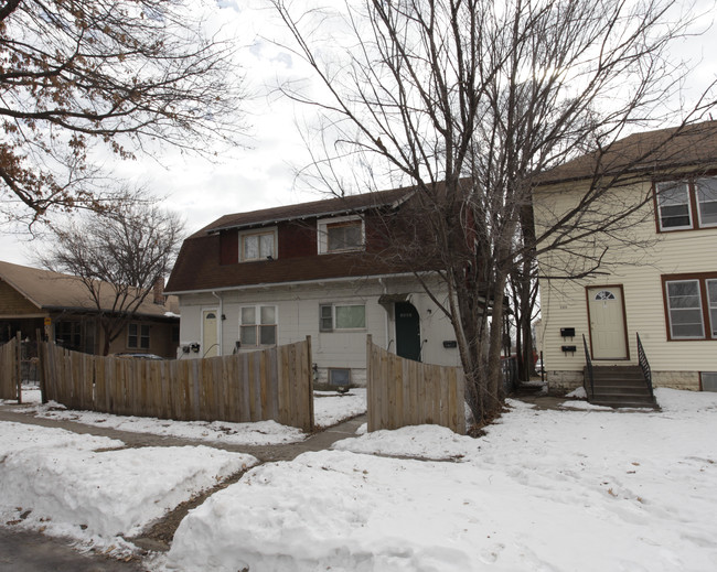 2809 F St in Lincoln, NE - Foto de edificio - Building Photo