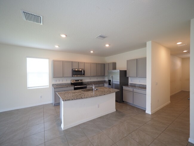 1738 Woodleaf Hammock Ct in Bradenton, FL - Building Photo - Building Photo