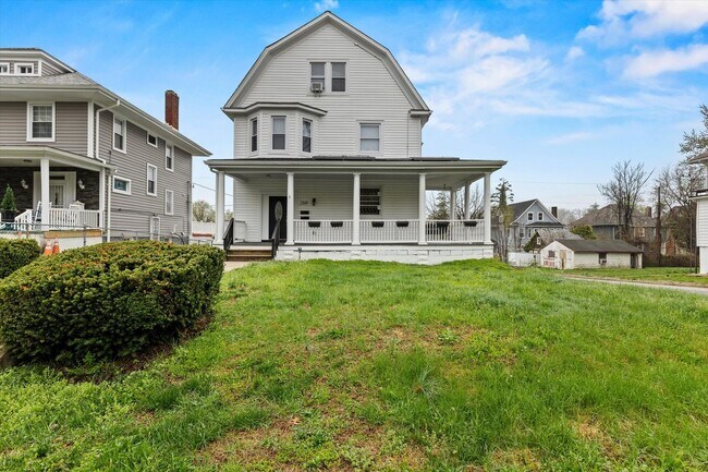 2510 Roslyn Ave in Baltimore, MD - Building Photo - Building Photo
