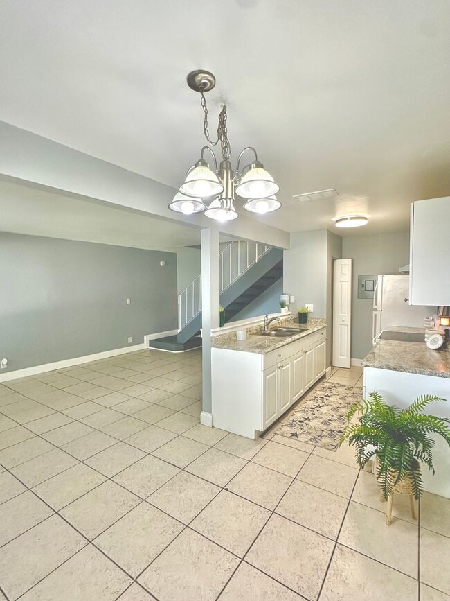 824 E Tiffany Dr in West Palm Beach, FL - Building Photo - Building Photo