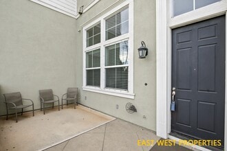 52 Honey Locust in Irvine, CA - Building Photo - Building Photo