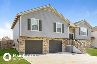 589 S Meadowbrook St in Gardner, KS - Building Photo - Building Photo