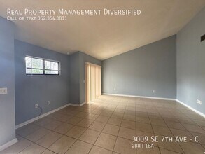 3009 SE 7th Ave in Ocala, FL - Building Photo - Building Photo