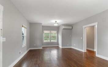 3505 Lancaster Dr NE in Salem, OR - Building Photo - Building Photo