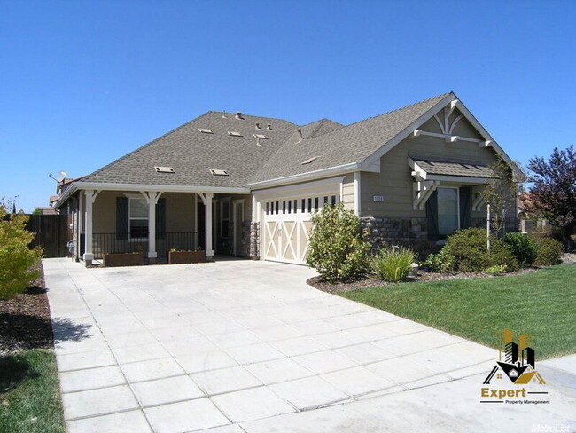 property at 1658 Campos Ave
