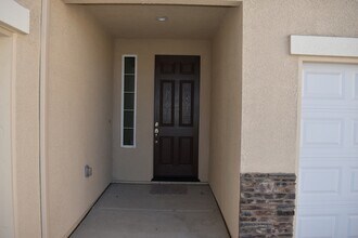 855 Sophie Ct in Merced, CA - Building Photo - Building Photo