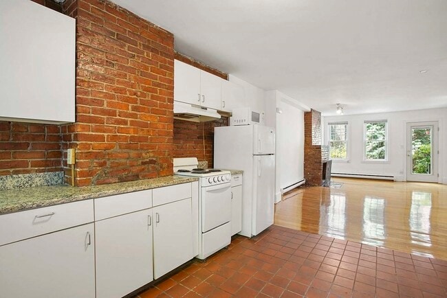 property at 15 Appleton St