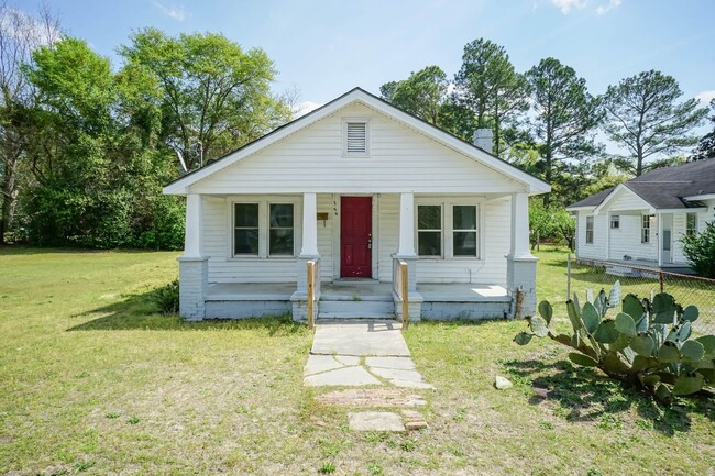 206 Nolly St in Clinton, NC - Building Photo - Building Photo