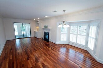 470 Forestgate Ct in Atlanta, GA - Building Photo - Building Photo