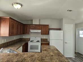 119 Elderberry Ln in Tampa, FL - Building Photo - Building Photo