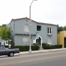 1616-1623 Silver Lake Blvd in Los Angeles, CA - Building Photo - Building Photo