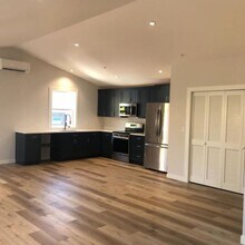 261 6th St in Ashland, OR - Building Photo - Building Photo