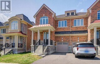 290 Silk Twist Dr in East Gwillimbury, ON - Building Photo