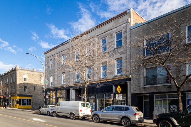 1800-1812 Notre-Dame Rue O in Montréal, QC - Building Photo - Building Photo