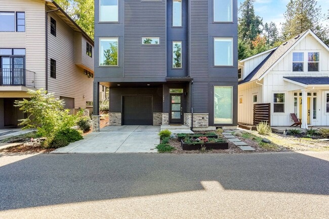 property at 1884 Cousteau Loop SE