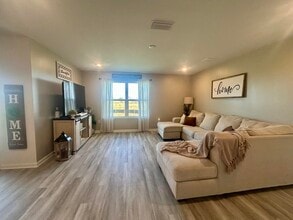 211 Gray Owl Dr in Freeport, FL - Building Photo - Building Photo