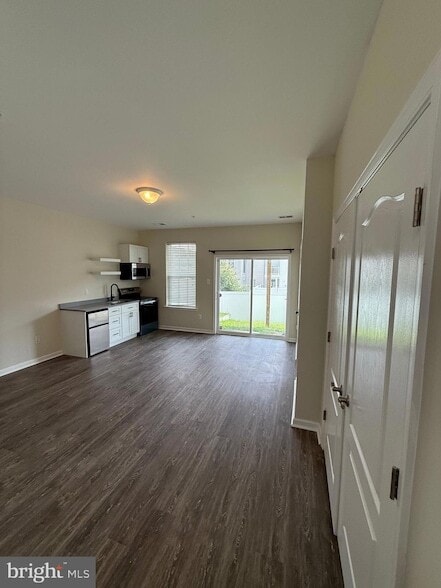 9887 Deer Run in Laurel, MD - Foto de edificio - Building Photo