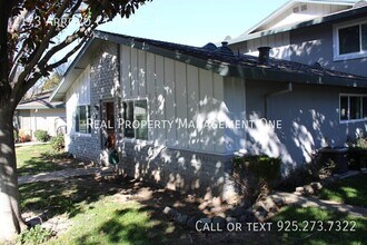 2173 Arroyo Ct in Pleasanton, CA - Building Photo - Building Photo