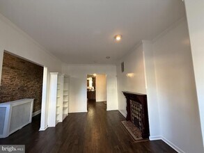 833 11th St NE in Washington, DC - Foto de edificio - Building Photo