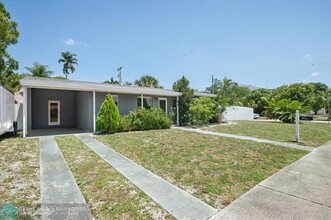 1670 SW 22nd Ave in Fort Lauderdale, FL - Building Photo - Building Photo
