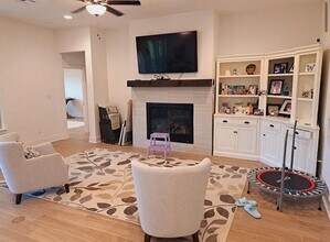 1221 Brasano Pl in Leander, TX - Foto de edificio - Building Photo