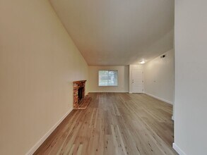 5031 Fernwood Cir in Oakley, CA - Building Photo - Building Photo