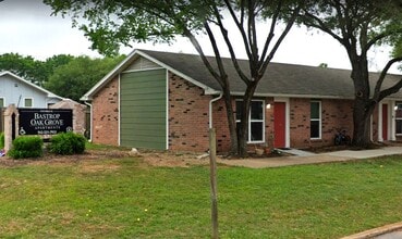 1910 Wilson St in Bastrop, TX - Building Photo - Building Photo