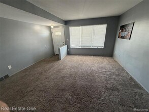 34639 Richard O Dr in Sterling Heights, MI - Building Photo - Building Photo