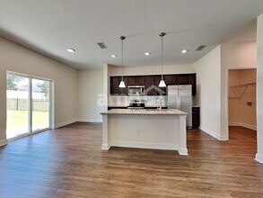 6608 Hidden Rose Pl in Riverview, FL - Foto de edificio - Building Photo