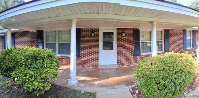 3733 Royal Crest Dr in Montgomery, AL - Building Photo - Building Photo