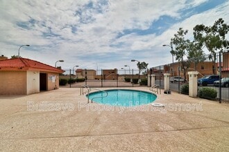 2650 E McKellips Rd in Mesa, AZ - Foto de edificio - Building Photo