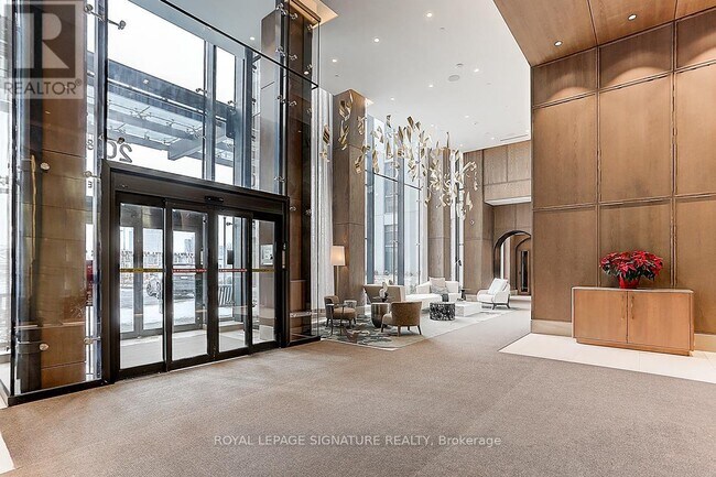 30 Inn On The Pk Dr in Toronto, ON - Building Photo - Building Photo