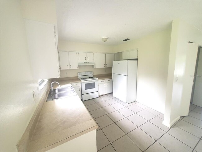 9304 Bahia Rd in Ocala, FL - Building Photo - Building Photo