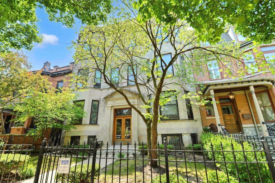 1417 W Belle Plaine Ave in Chicago, IL - Building Photo