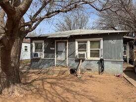 2118 33rd St in Lubbock, TX - Building Photo