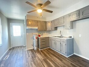 5225 E 34th St in Indianapolis, IN - Building Photo - Building Photo