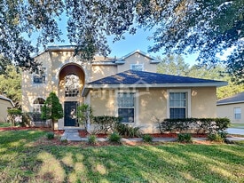 2065 Home Again Rd in Apopka, FL - Building Photo