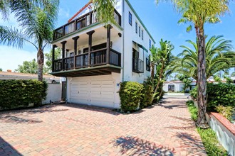 107 Avenida Miramar in San Clemente, CA - Building Photo - Building Photo