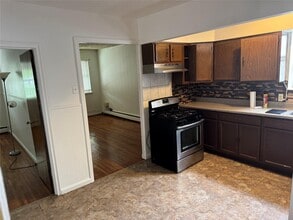 4037 Edson Ave in Bronx, NY - Building Photo - Building Photo