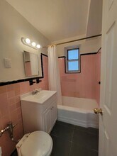 43-20 48th St, Unit 3221 in Queens, NY - Building Photo - Building Photo